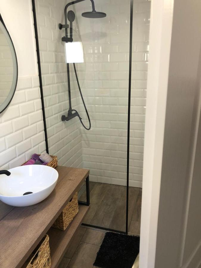 Apartments Martina Тисно Экстерьер фото