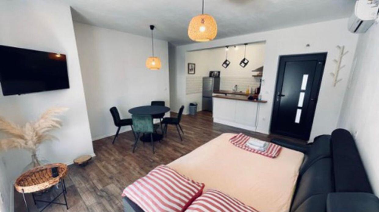 Apartments Martina Тисно Экстерьер фото