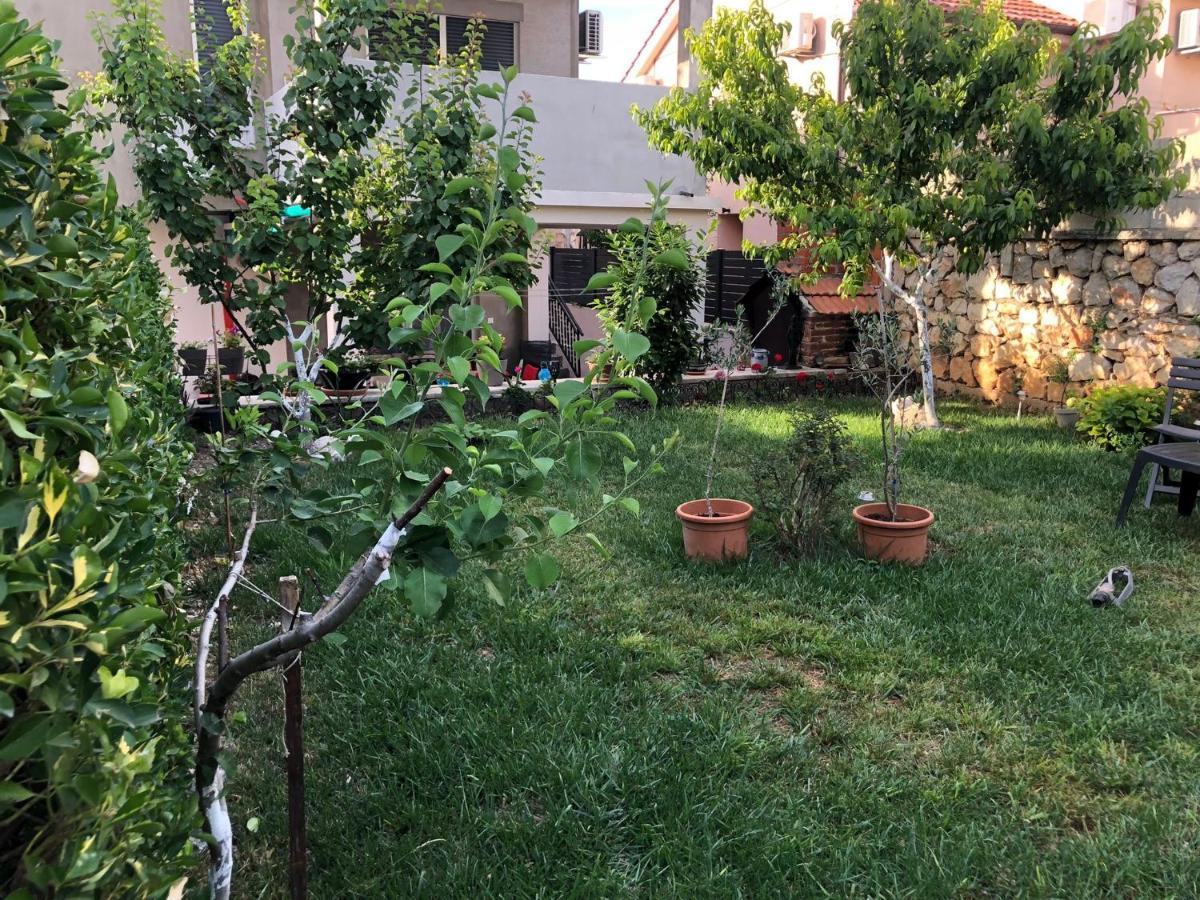 Apartments Martina Тисно Экстерьер фото