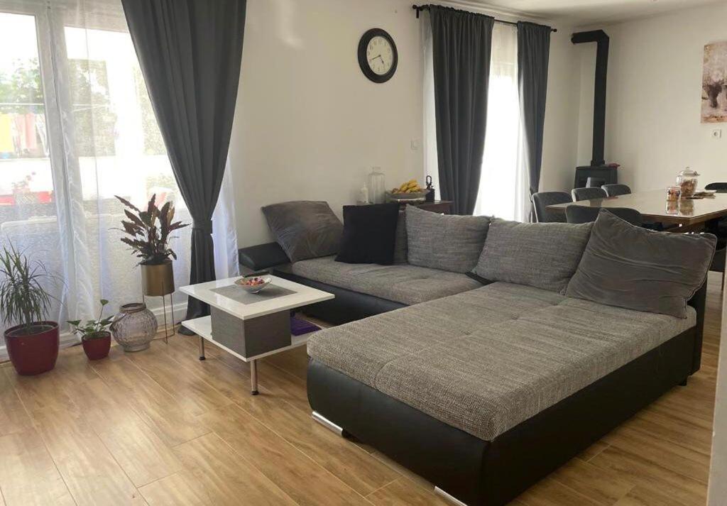 Apartments Martina Тисно Экстерьер фото