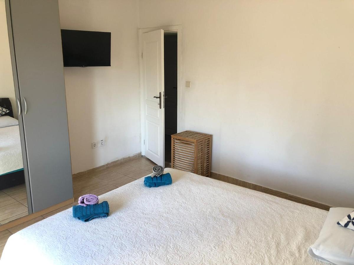 Apartments Martina Тисно Экстерьер фото
