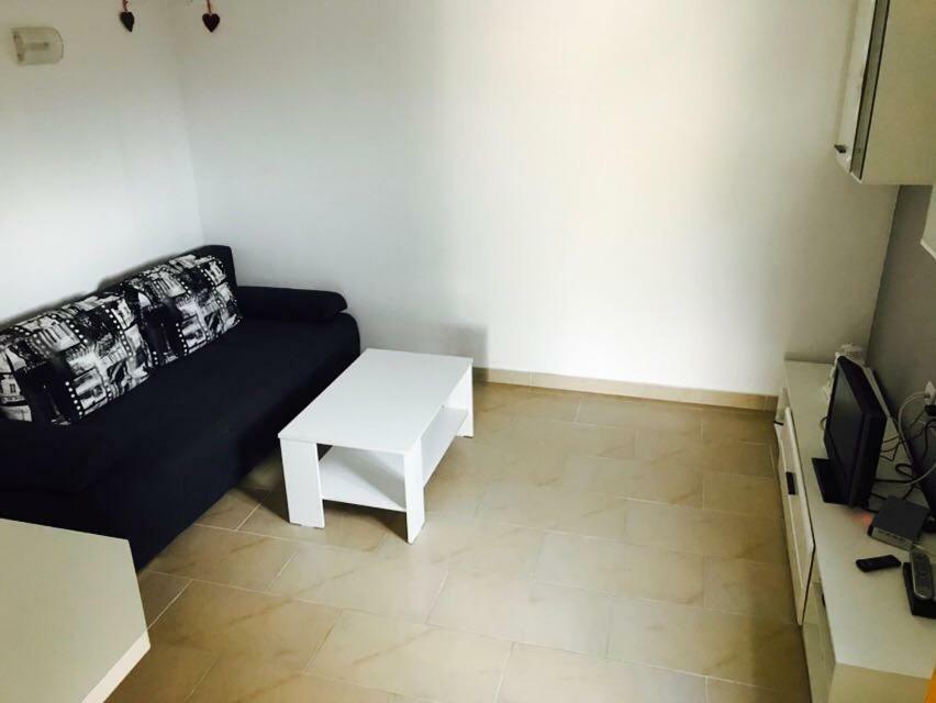 Apartments Martina Тисно Экстерьер фото
